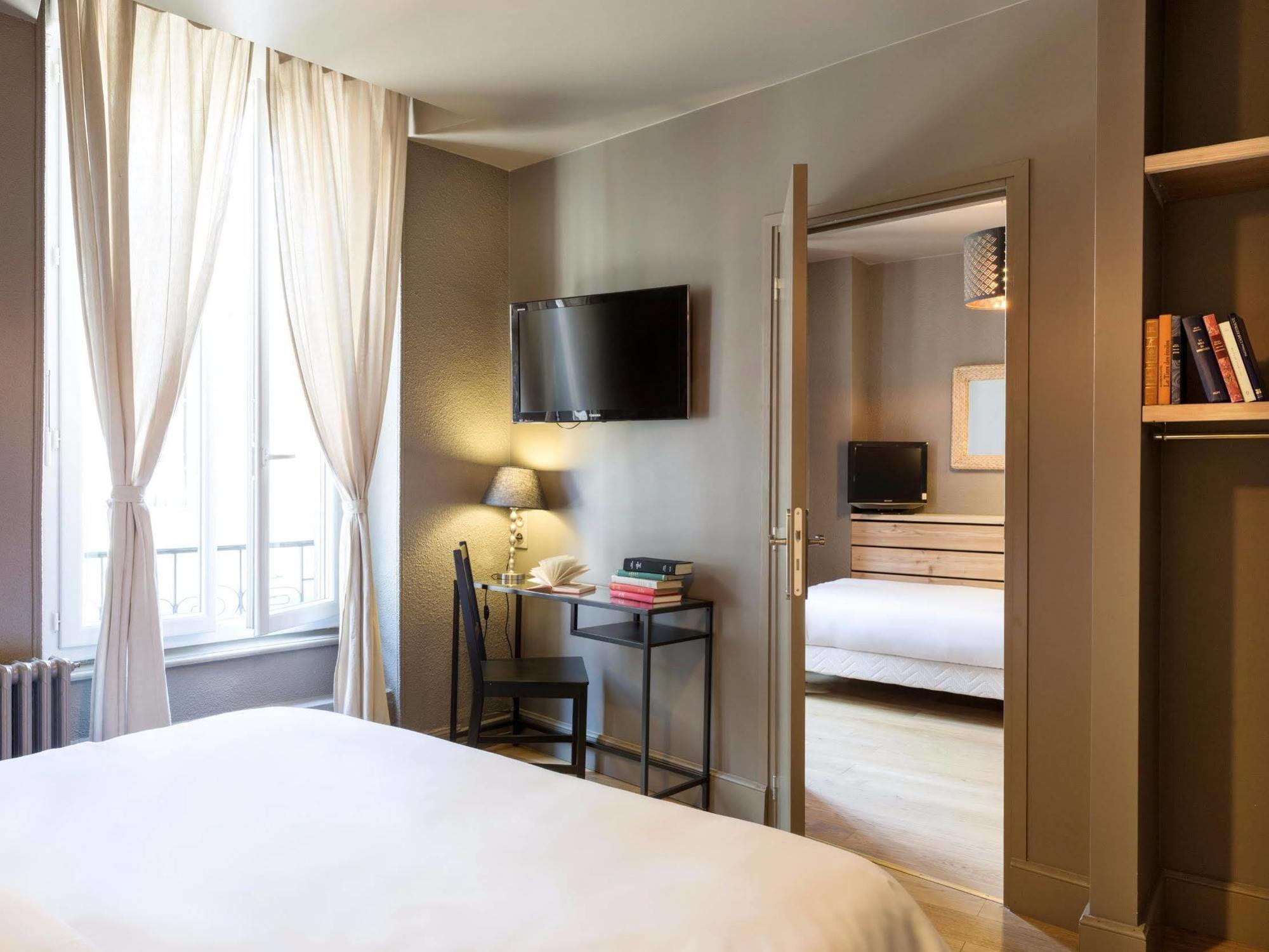 Hotel De Russie Le Mont-Dore Exterior photo